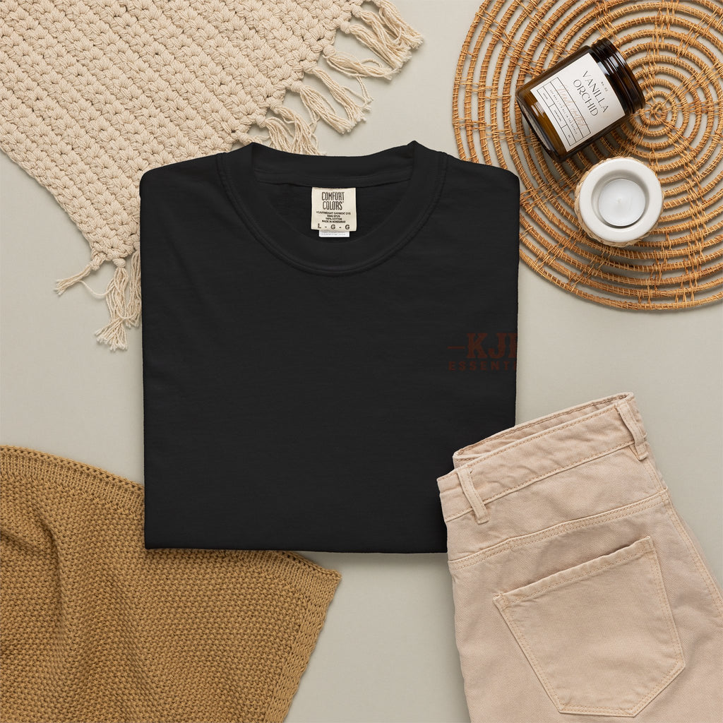 Everybody's Merry But My Wallet | Western Santa Christmas Tee for Dad